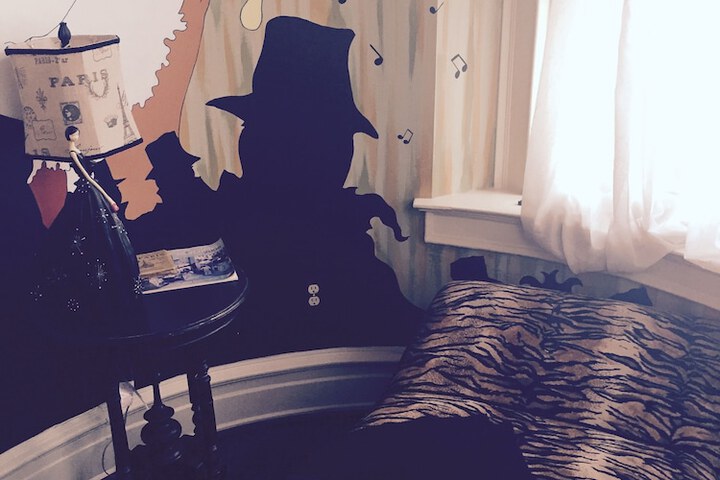 Room 14 of 34