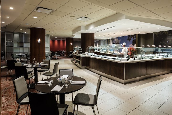 Dining 73 of 92