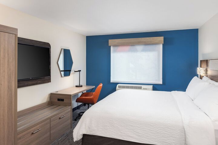 Holiday Inn Express Portland South-Lake Oswego by IHG