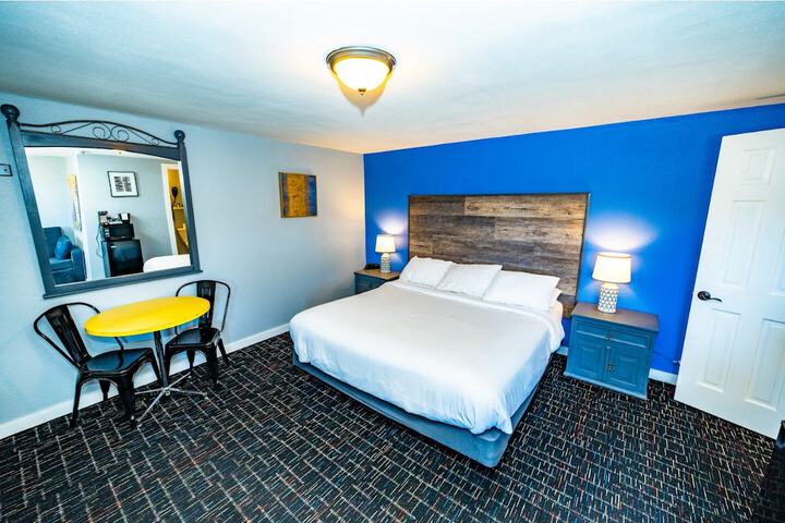 Room 127 of 137