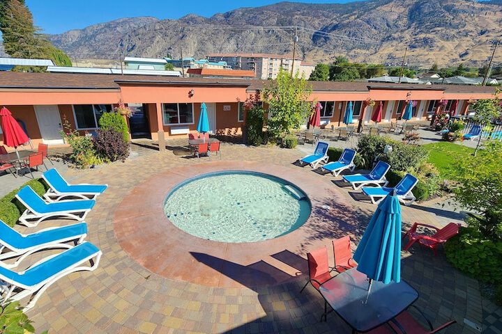Sahara Courtyard Inn
