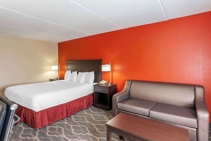 Room 15 of 61