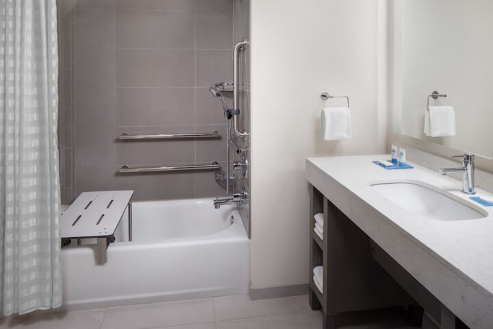 Hyatt House The Woodlands / Shenandoah