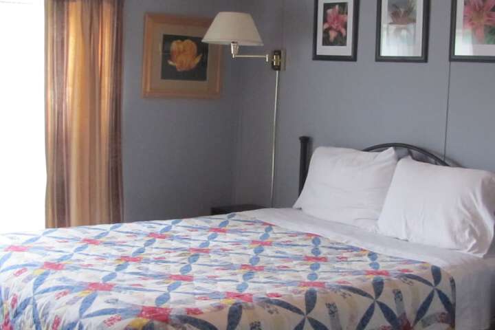 Room 17 of 39