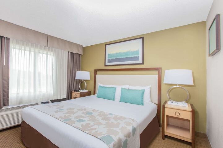 Room 14 of 23