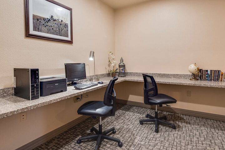 Business Center 24 of 24