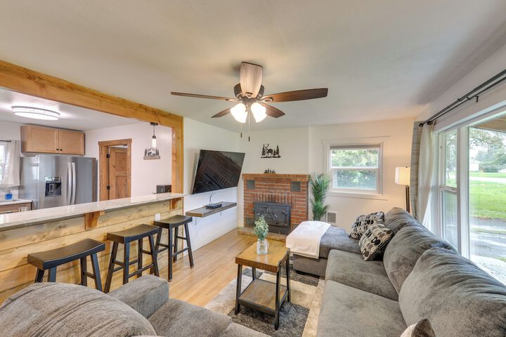 Teton Valley Getaway: Fenced Yard Grill