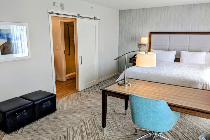 Room 17 of 43
