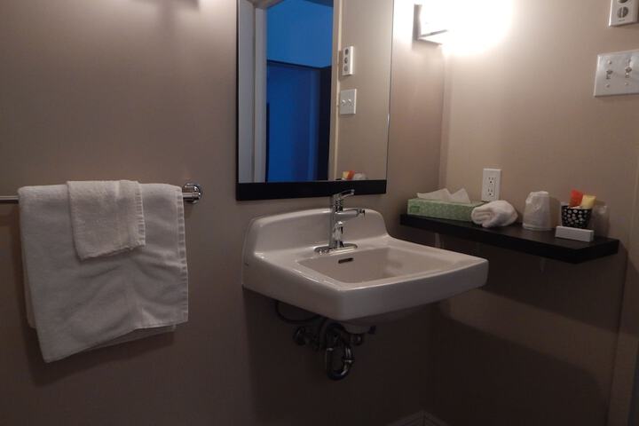 Hotel 1212