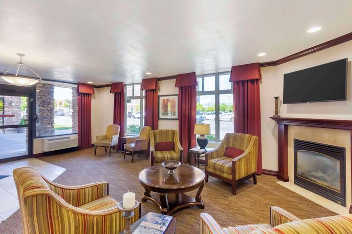 Hotel Interior 7 of 43