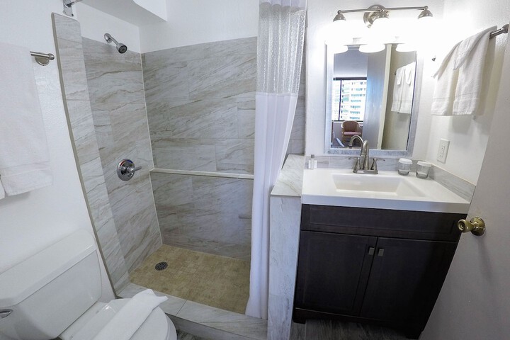 Room 9 of 21