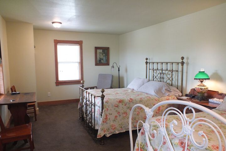 Scarborough Inn