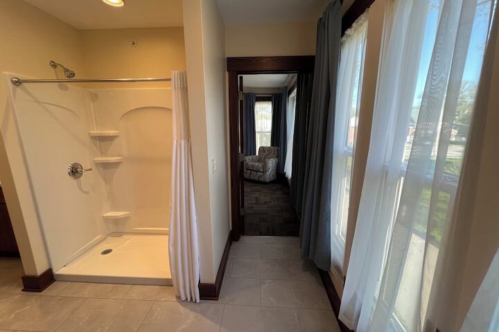 Charleston House Bed & Breakfast Inn