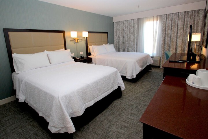 Room 16 of 60