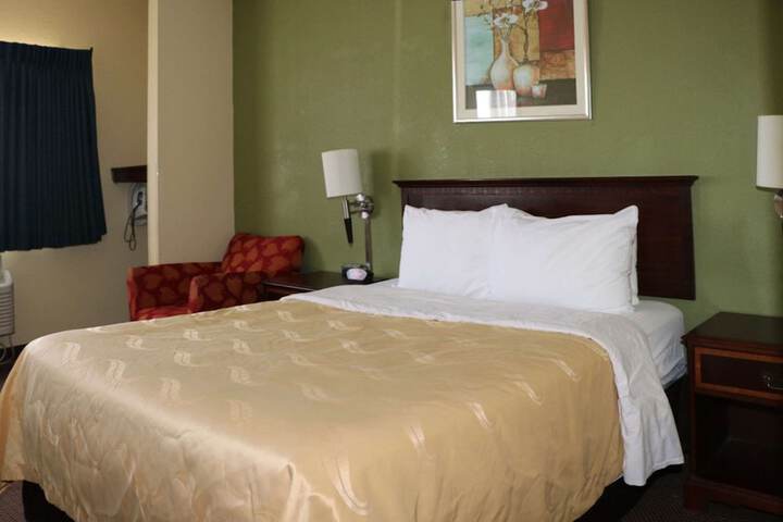 Room 20 of 32