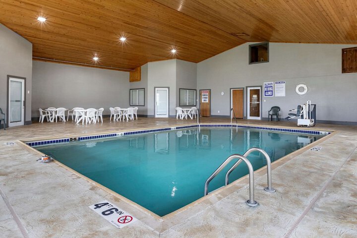 Pool 3 of 10