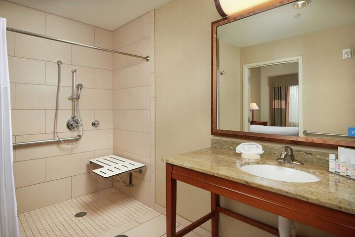 Hampton Inn & Suites Salem OR