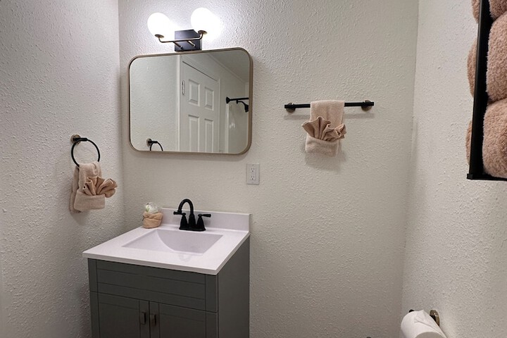 Room 164 of 299