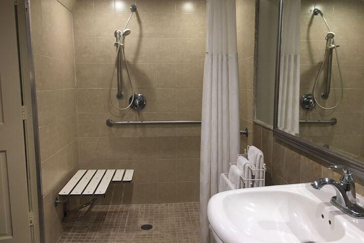 Room 40 of 60