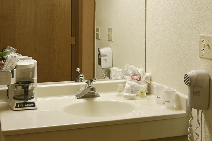 Room 7 of 39