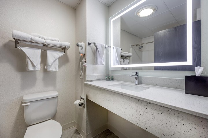 Best Western Bolingbrook Hotel