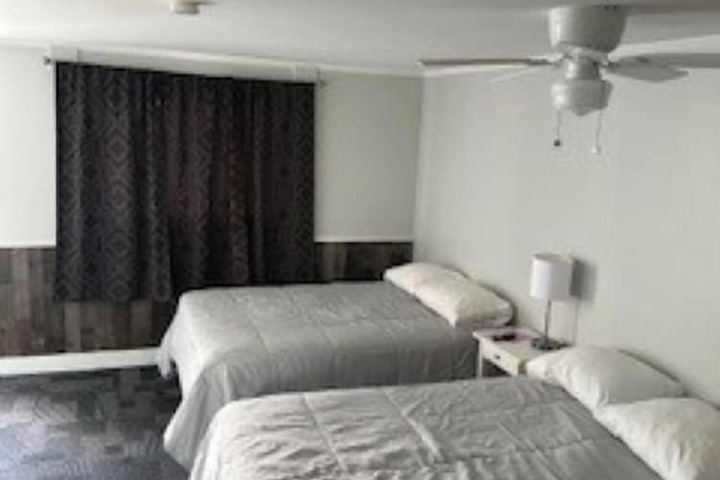 Room 7 of 17