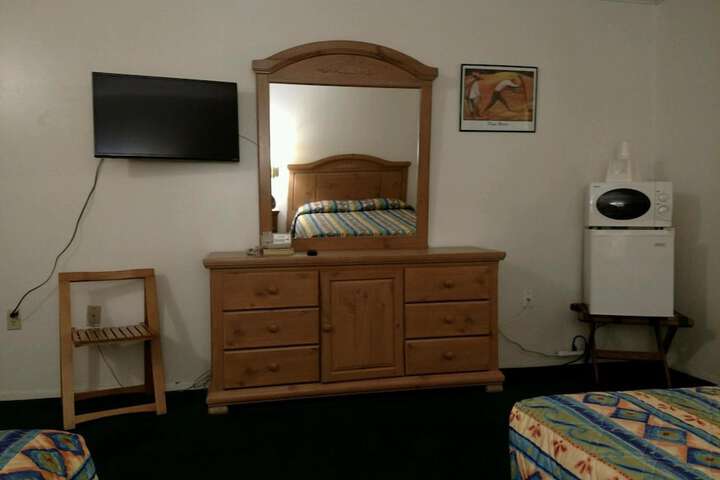 Room 12 of 35