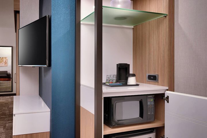 Room 14 of 28