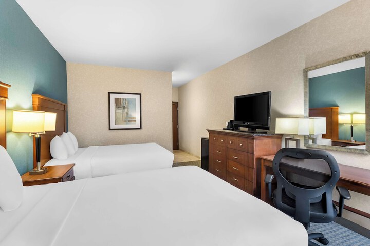 Room 19 of 40