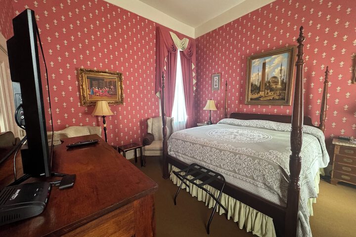 Room 126 of 142