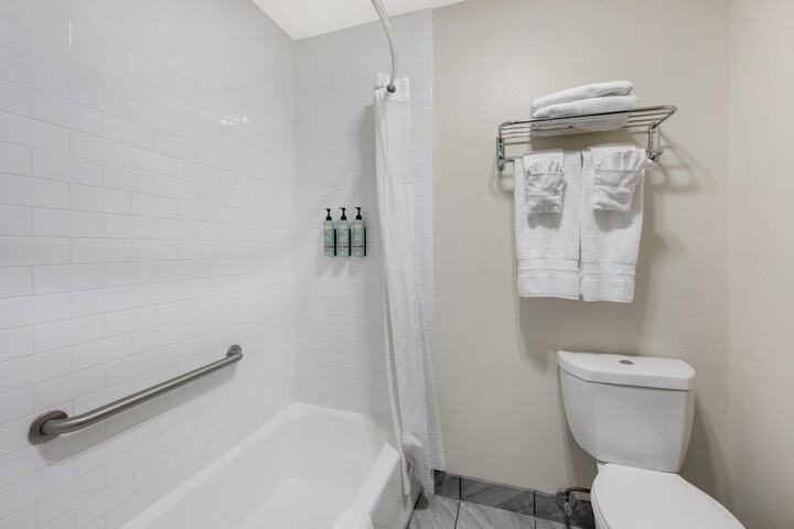 Best Western Airport Albuquerque InnSuites Hotel & Suites