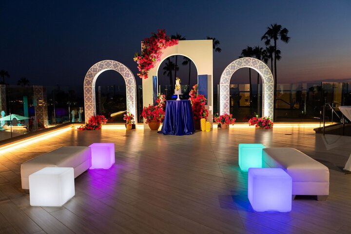 VEA Newport Beach a Marriott Resort & Spa