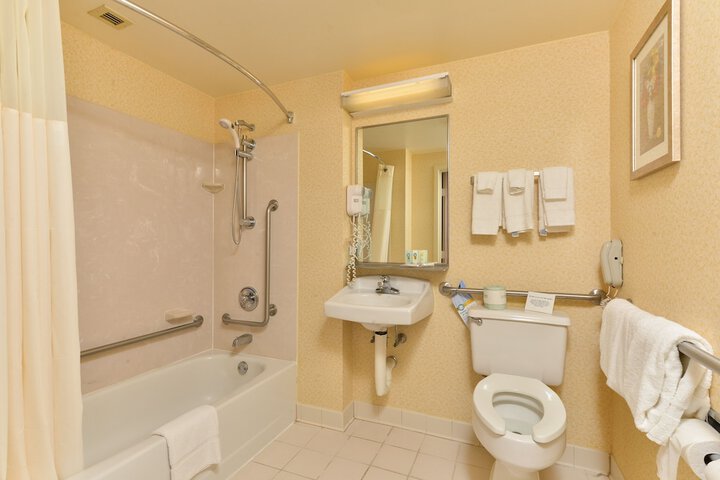 Room 36 of 74