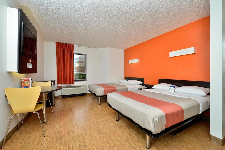 Room 12 of 14