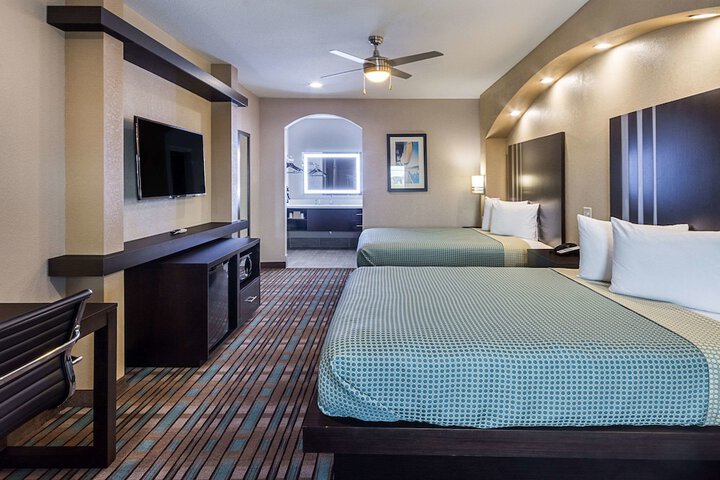 Room 17 of 25