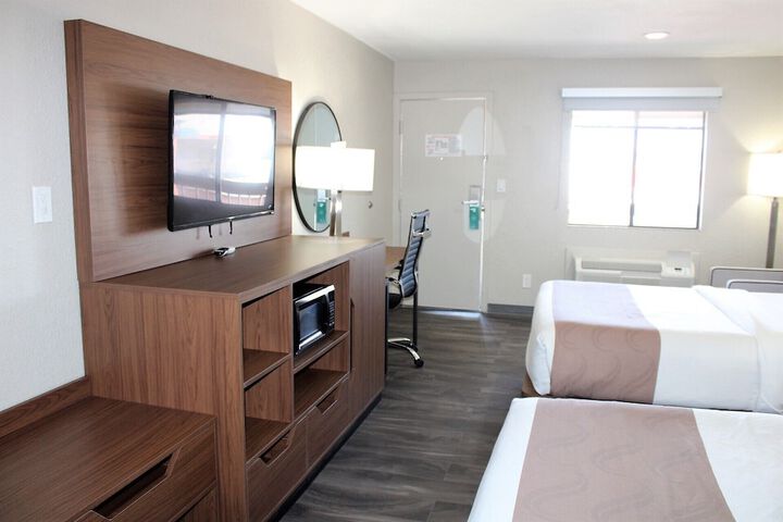 Room 44 of 83