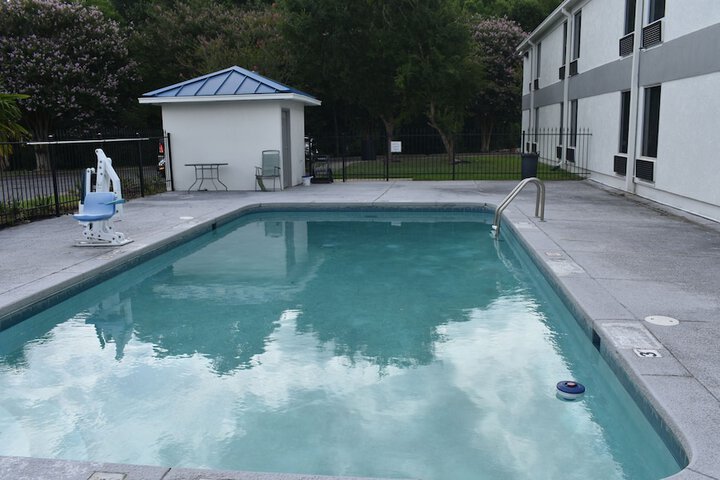 Pool 7 of 21