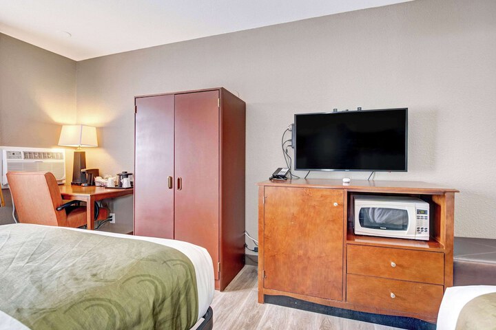 Room 20 of 46
