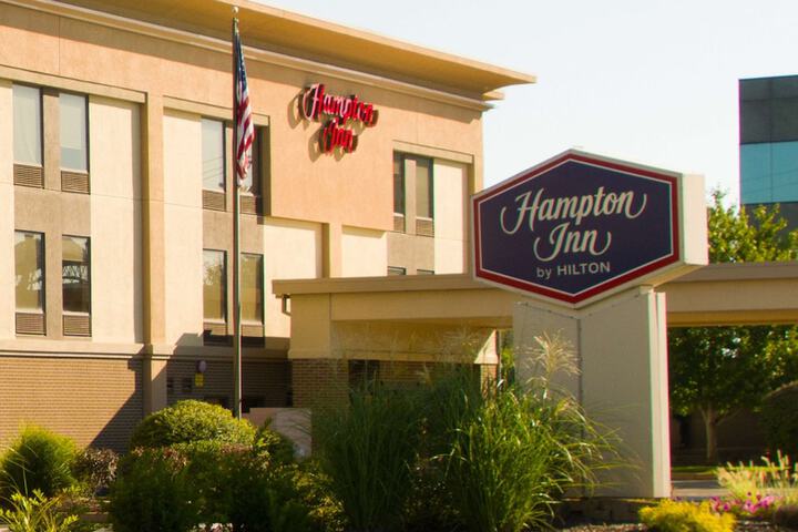Hotel 2 of 32