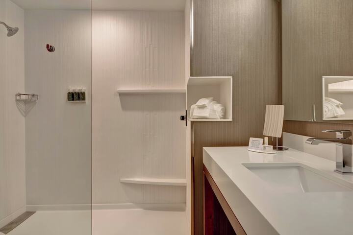 Room 20 of 44
