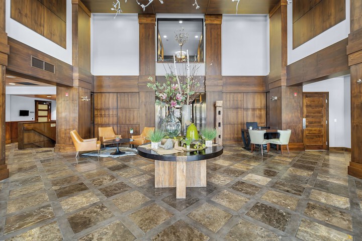 The Oxford Hotel Bend