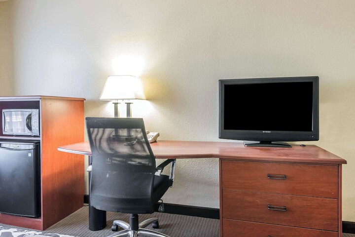 Room 18 of 38
