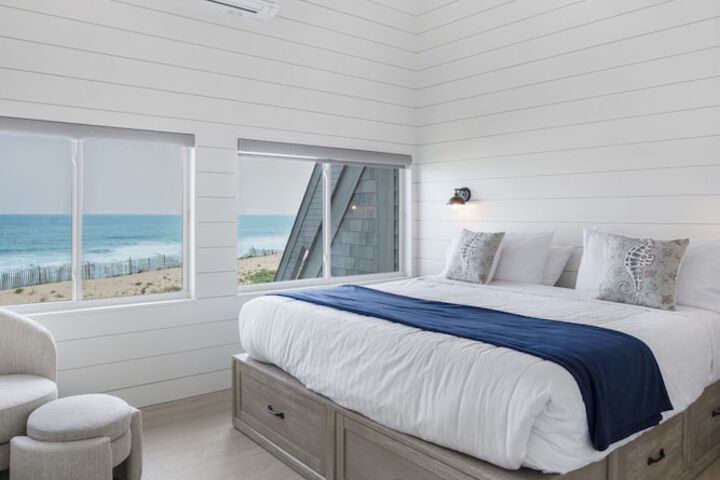 The Surf Club