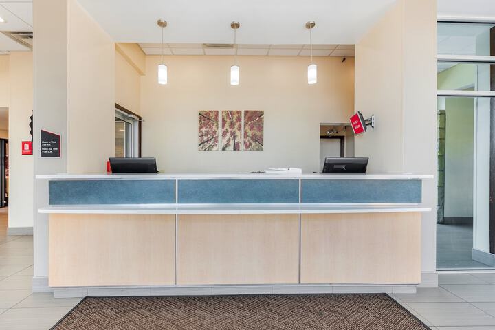 Red Roof Inn Columbus - Grove City
