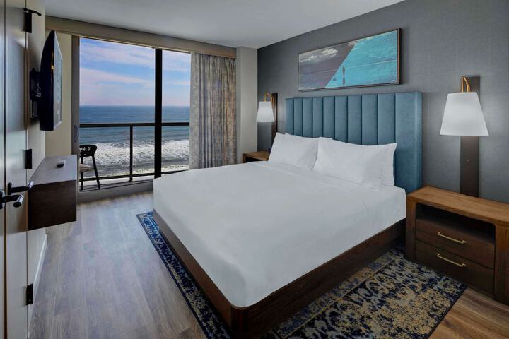 Embassy Suites by Hilton Virginia Beach Oceanfront Resort