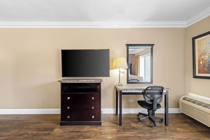 Quality Inn & Suites Santa Maria