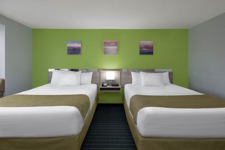 Room 18 of 30