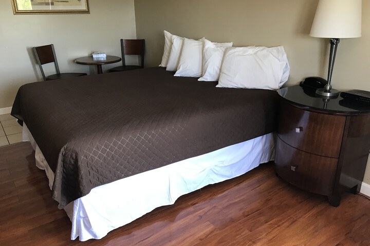 Room 41 of 105