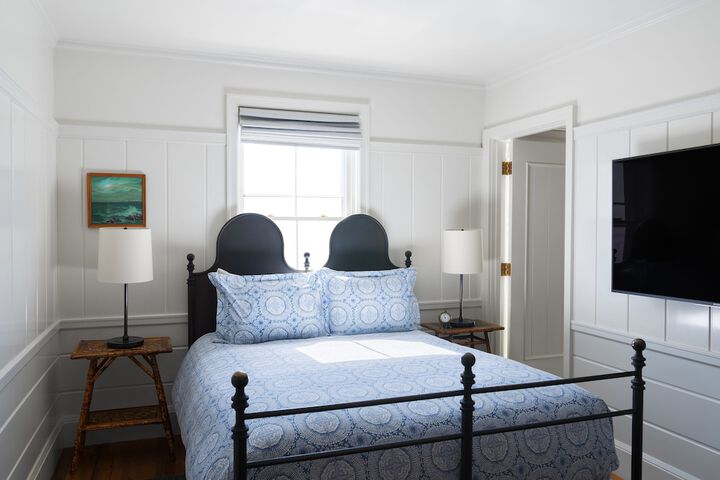 Room 37 of 72