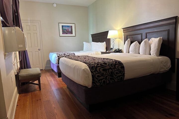 Room 13 of 47